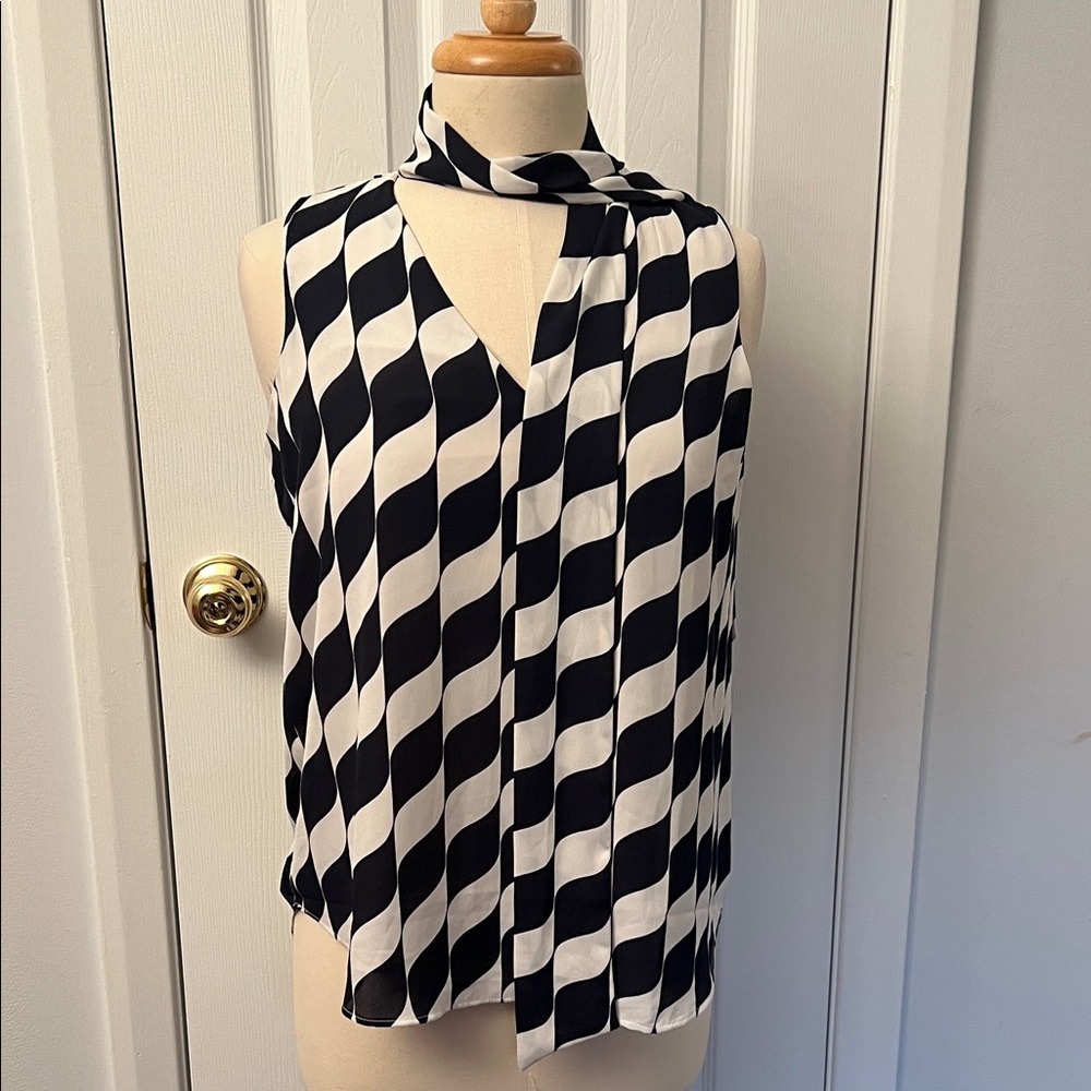 Ann Taylor Sleeveless Navy & White Wave Print Scarf-Neck Top